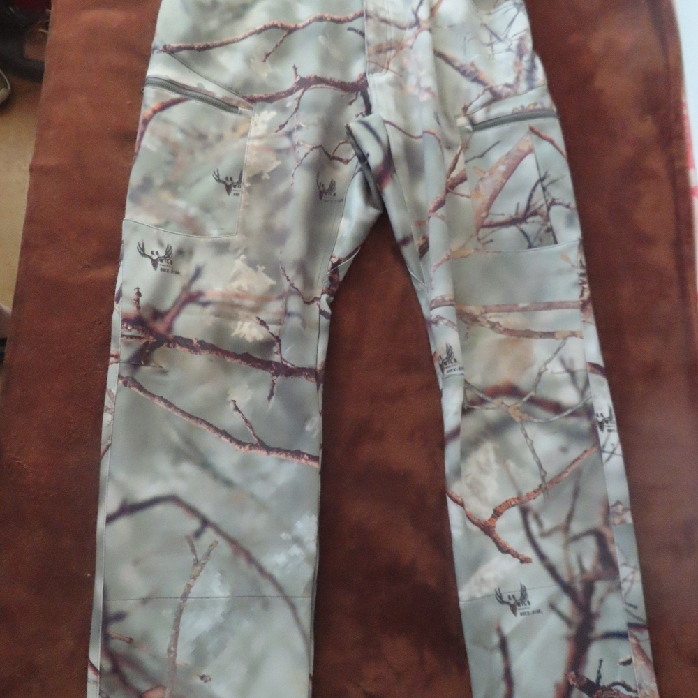go wild hunting inertia rock star print pants 3XL made in usa (39x34)